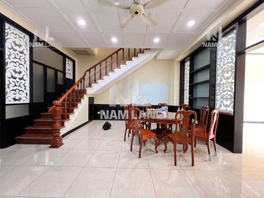 The villa with the furniture near Bát Nàn is only 37 million.