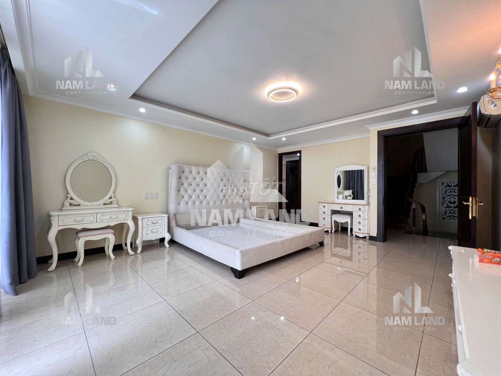 The villa with the furniture near Bát Nàn is only 37 million.