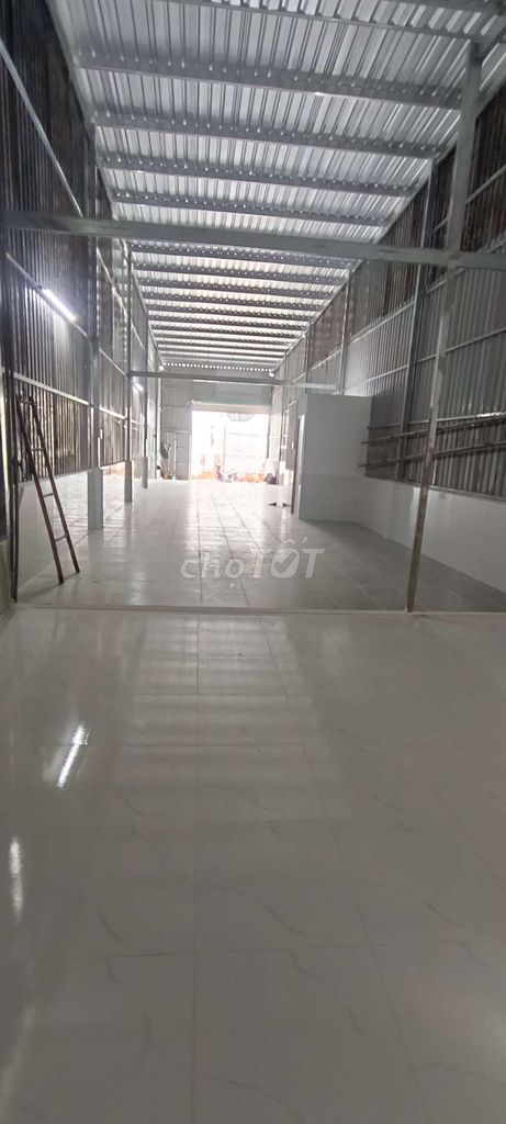 The new house 5 x 25 has electricity 3 Phassery