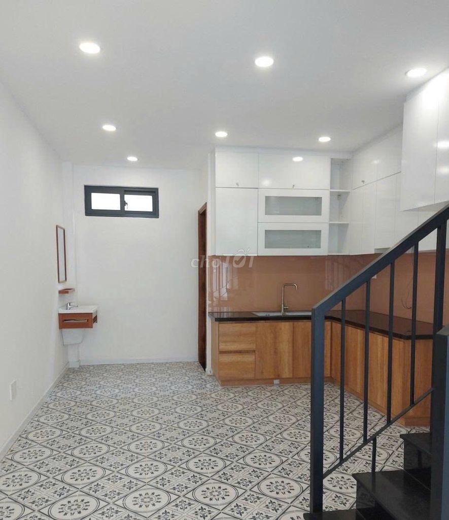 Rents hxt 69/5 A Nguyễn Gia Trí (D2) 25 QBình Thạnh.
