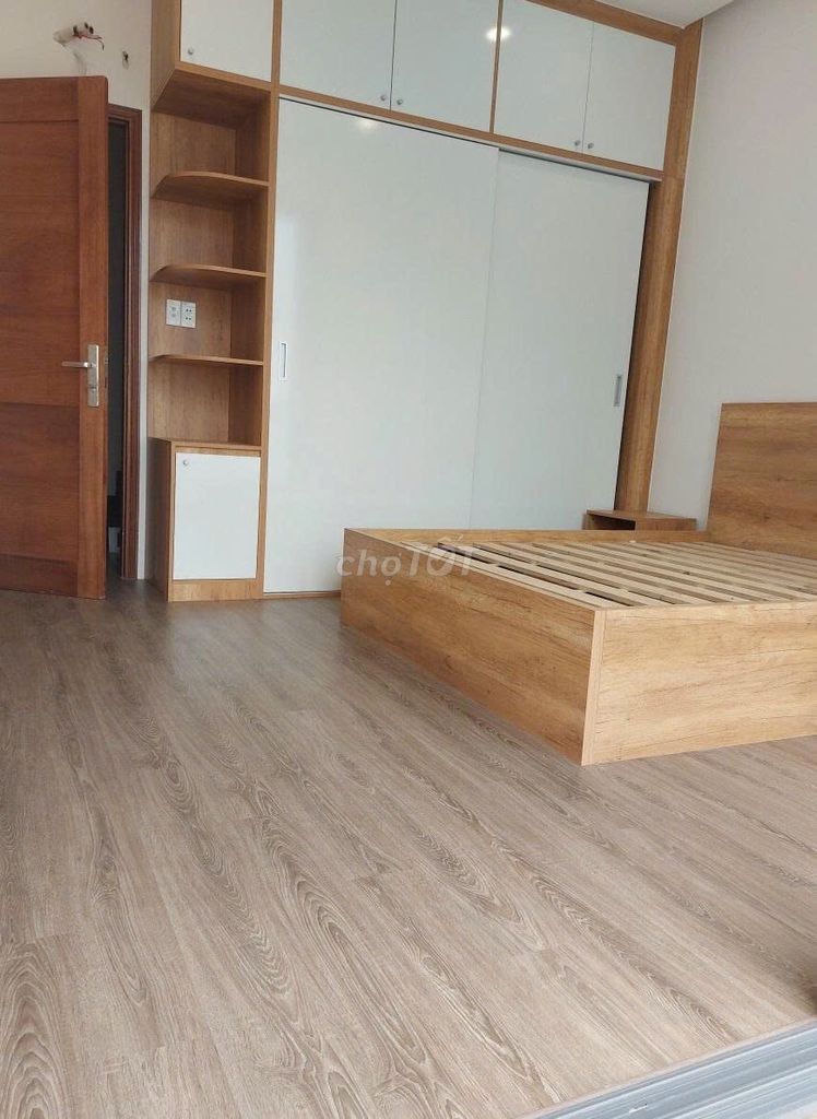 Rents hxt 69/5 A Nguyễn Gia Trí (D2) 25 QBình Thạnh.