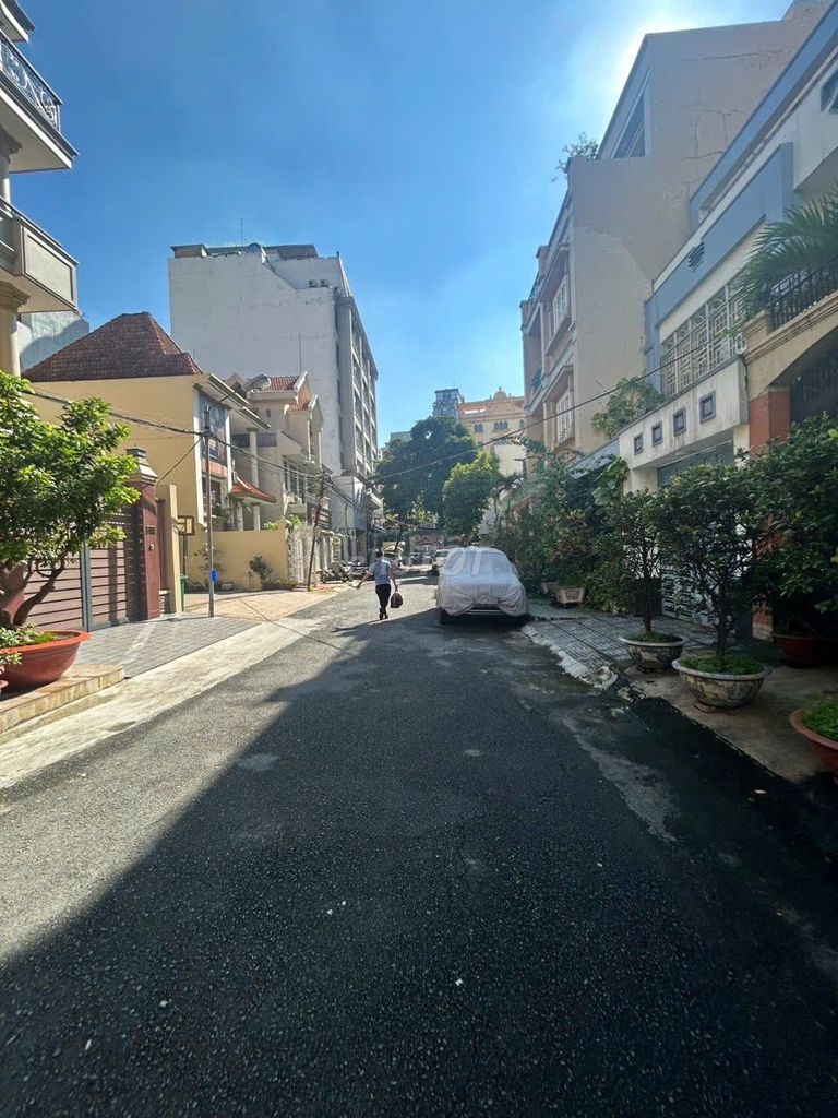Specially rented Phổ Quang_8,5 x18 m_3 floor, garage