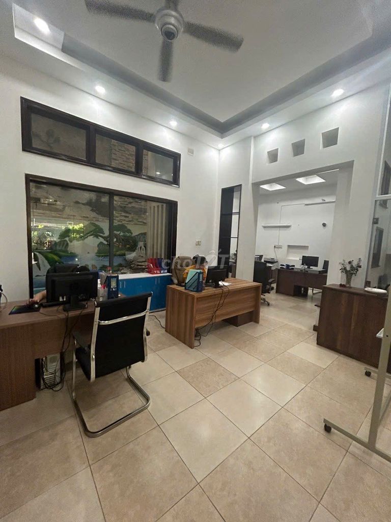 Specially rented Phổ Quang_8,5 x18 m_3 floor, garage