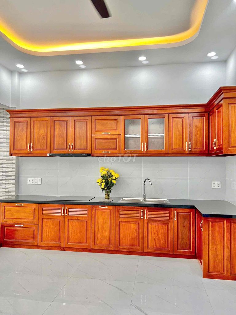 Hire the beautiful new house near the Fire Arrow