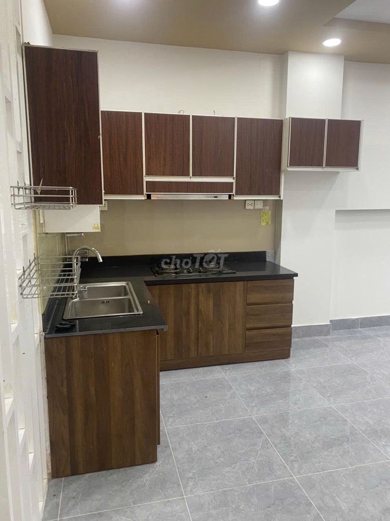Rent 46 Hồ Bá Kiện, District 15, District 10