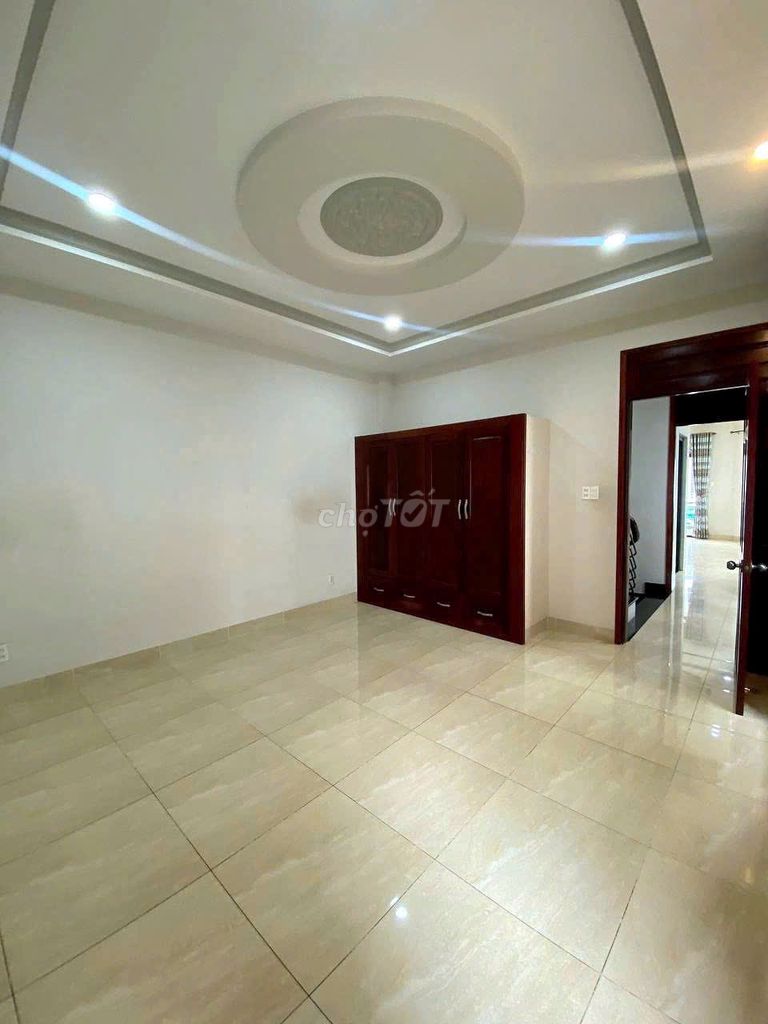 Need to rent cash house 87 A Chu Văn An-7* 26 Q.Bình Thạnh