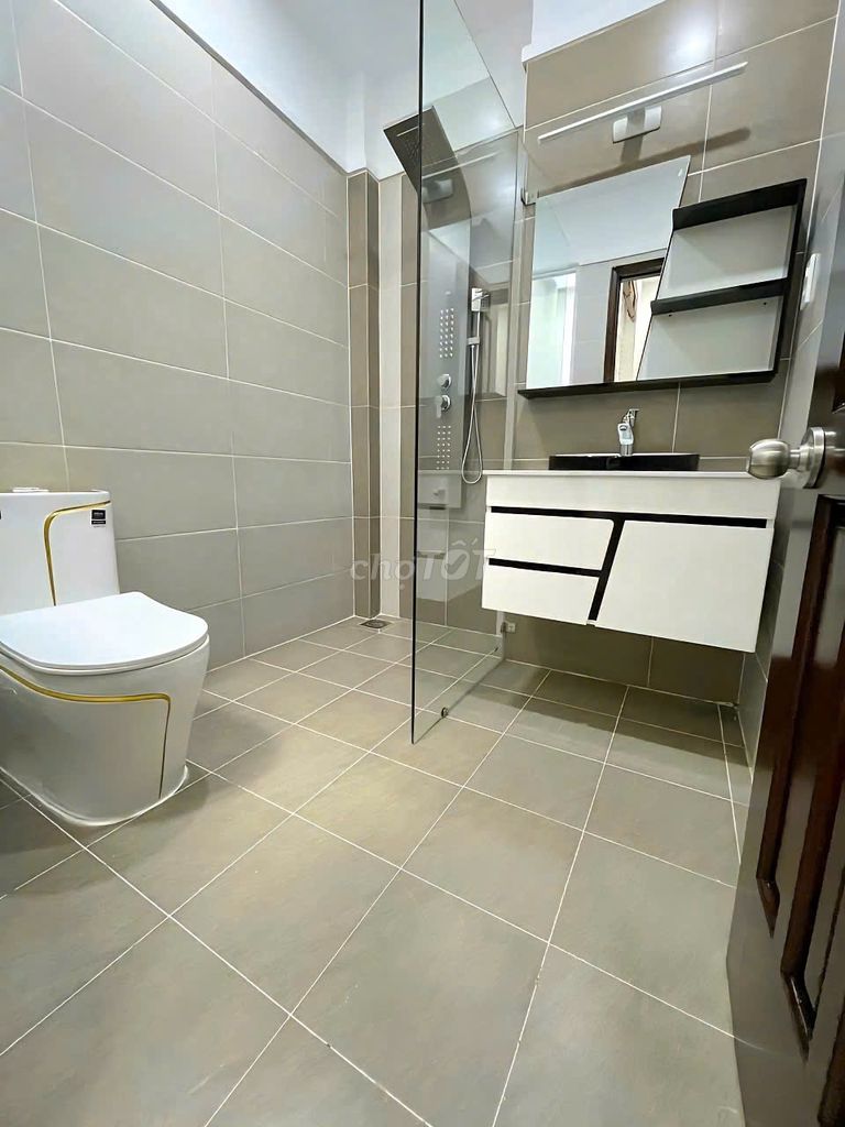 Need to rent an alley house 51/6 A Đ.Thành Thái-714 district 10