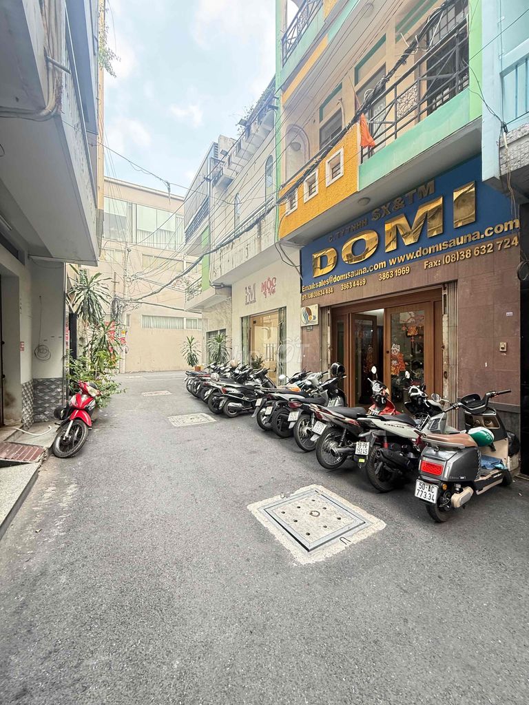 Rent an alleyhouse 585/ Sư Vạn Hạnh District 10