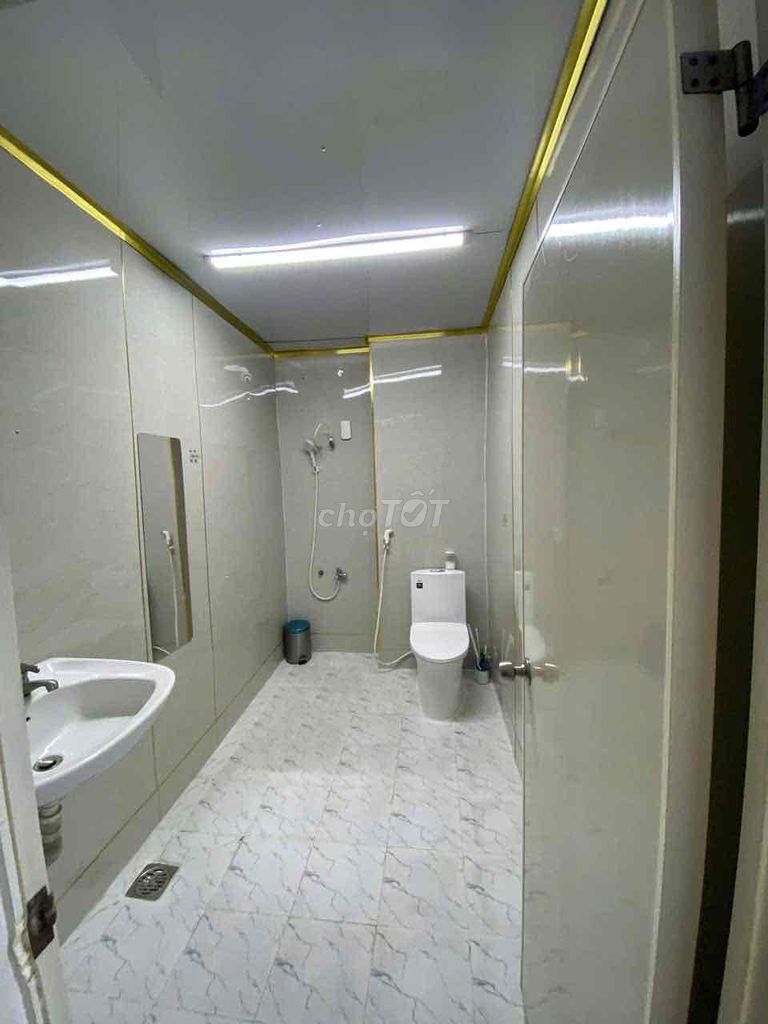 Rent an alleyhouse 585/ Sư Vạn Hạnh District 10