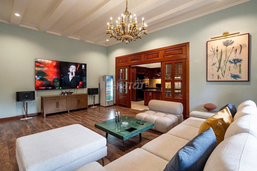 Rent the Trần Lựu villa area 45 X 50 M area using 1,500 M2 district 2 tp T