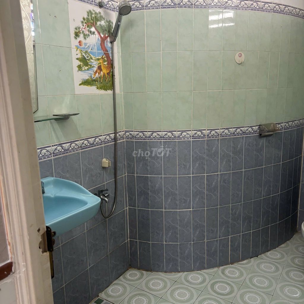 rent the original house - convenient place to stay / business / office