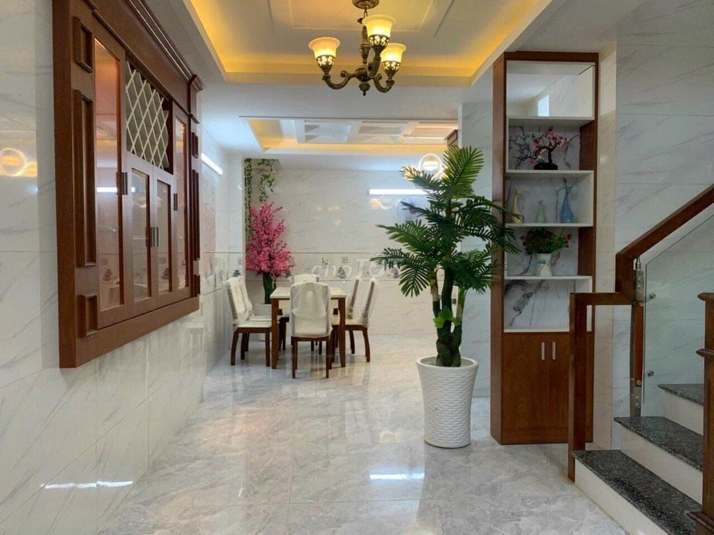 Rent 22 B Bạch Đằng, 0-2, Q.Tân Bình into the Mountain.