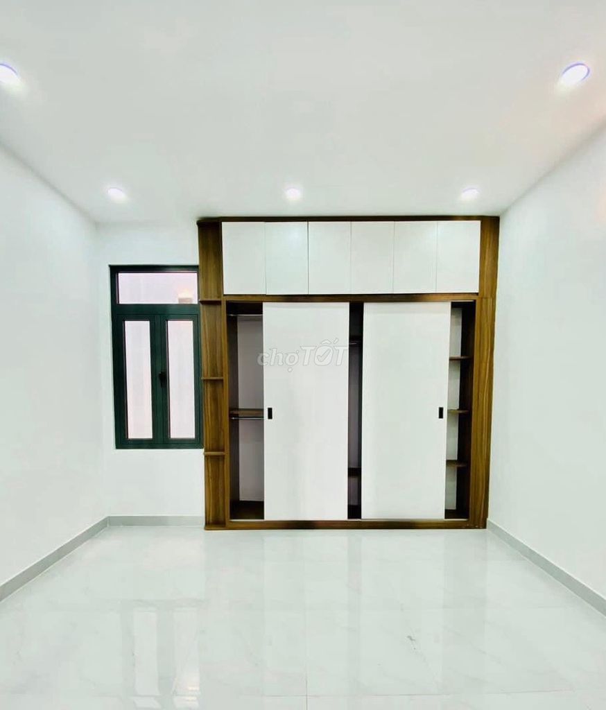 Rent the house in half as many as 80/6 A Hoàng Hoa Thám, 7-7. Bình Thạnh