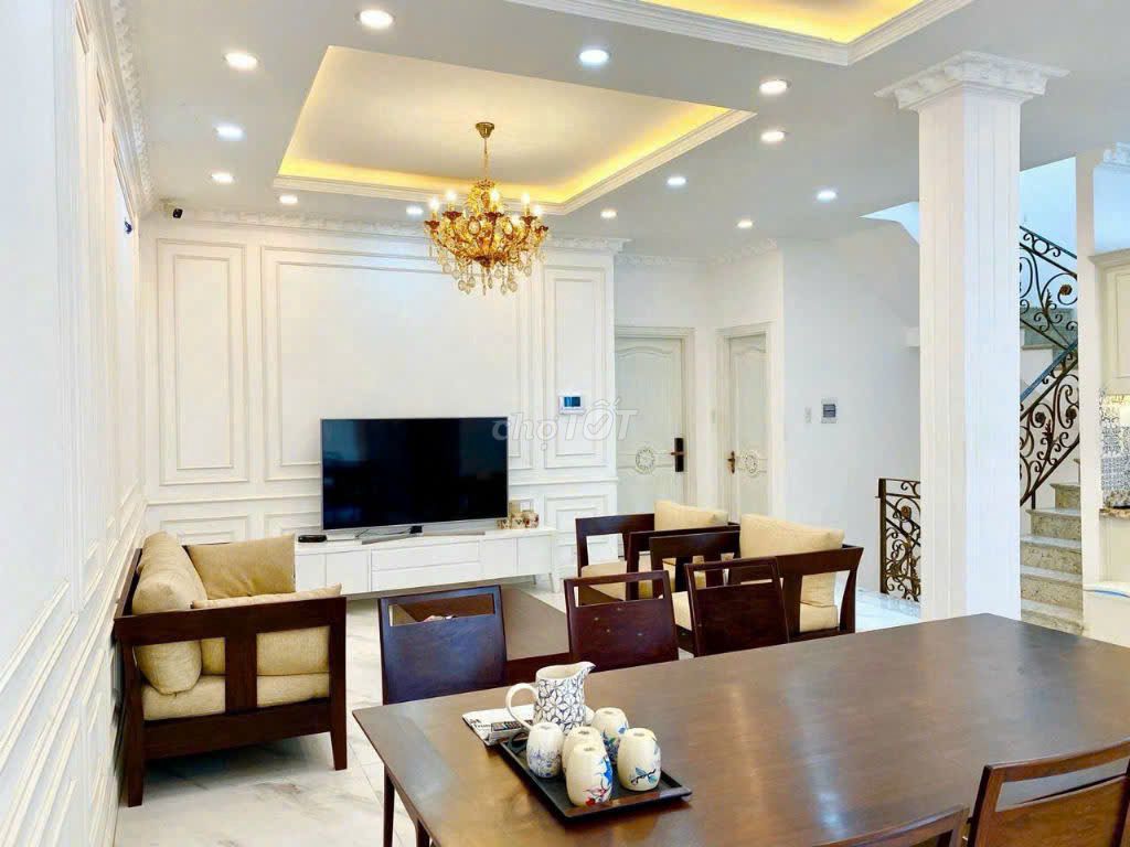 Rent a villa. Everich 3, 50 million a month.