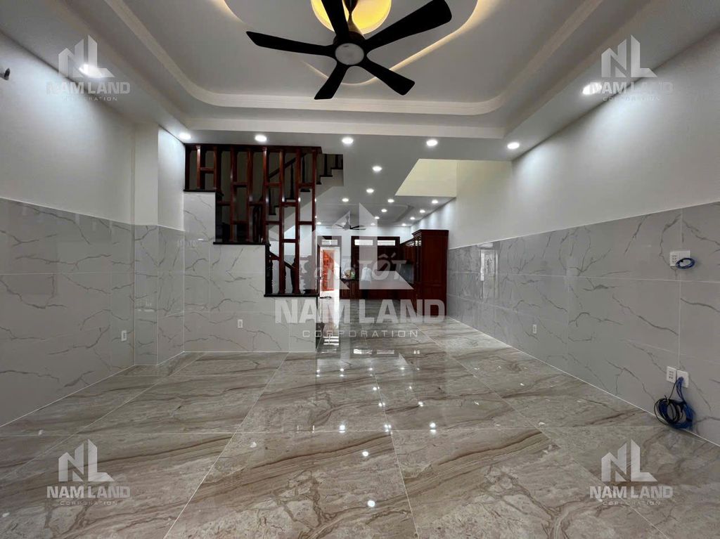 The new house is 100% for rent, 3 floors, 6 bedrooms, 6 toilets, 28 million.