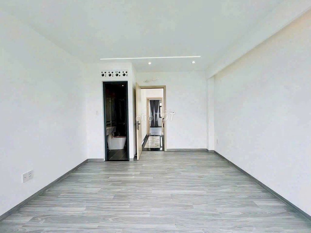 - 131 D Hoàng Hoa Thám, Tân Bình. area 5/518