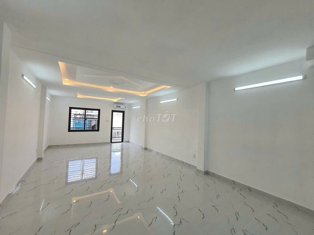 We need to rent a house. 536 BNguyễn Đình Chiểu, 0-3, District 3.