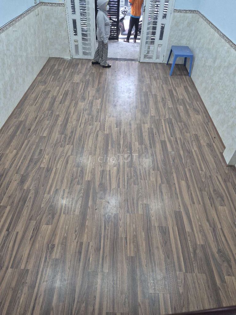 Rent 4x16 M 1 3 bedroom 2 medical toilets immediately