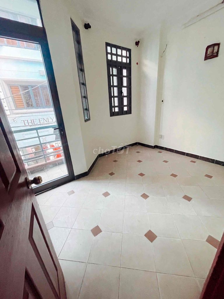 hxt vip 29/ Đoàn Thị Điểm - area 210 x7 meters - 4 bedroom -18 million