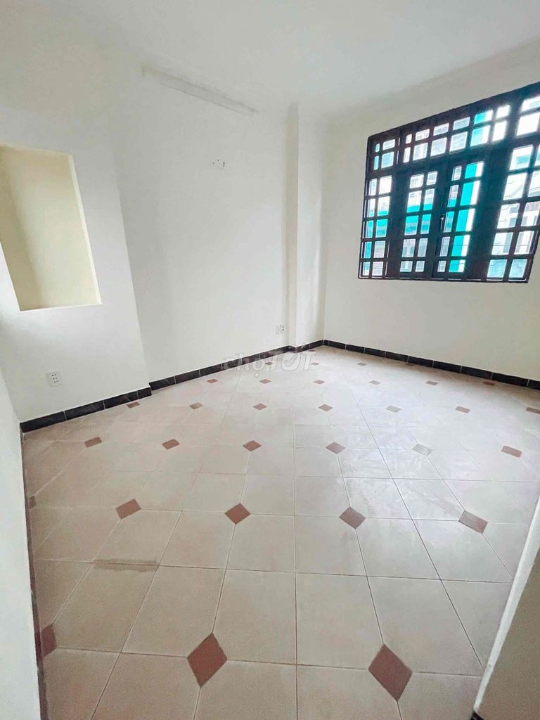 hxt vip 29/ Đoàn Thị Điểm - area 210 x7 meters - 4 bedroom -18 million