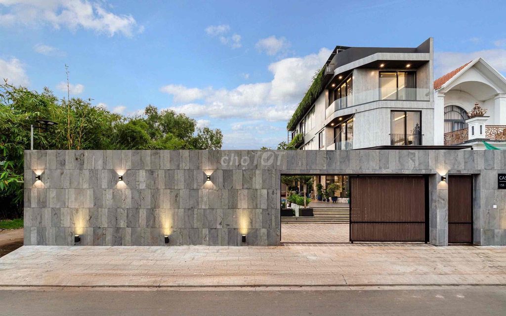Rent villas in the high-class pool garden - 9th district.