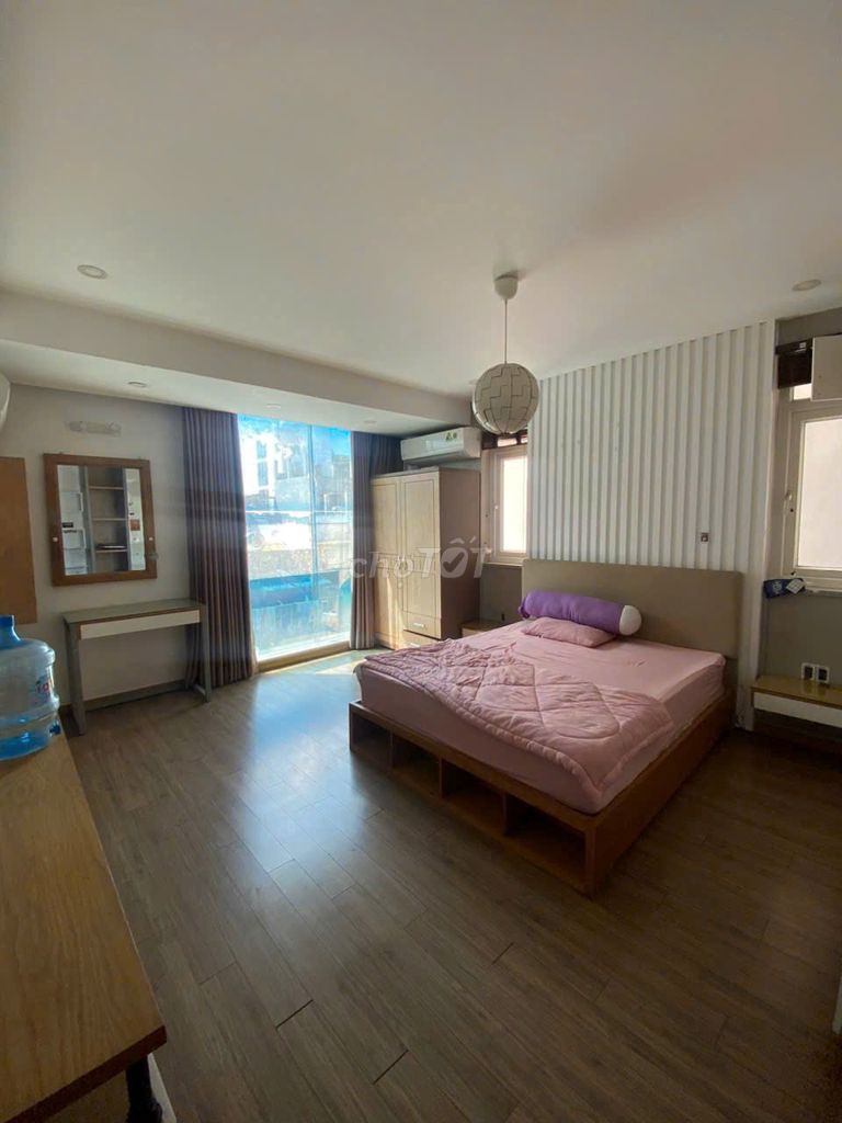 Hired, A Cù LaoQ. 10 x 18m bedroom, 3rd floor.