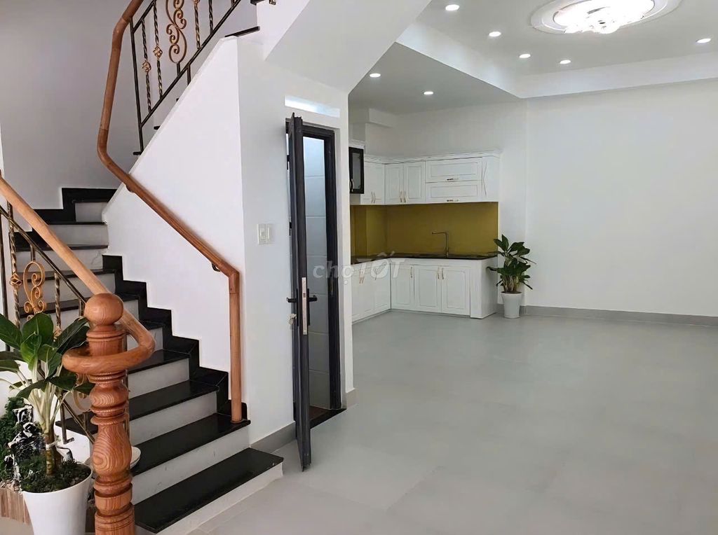 Need to rent a house 159 A Phan Văn Trị-714 QBình Thạnh