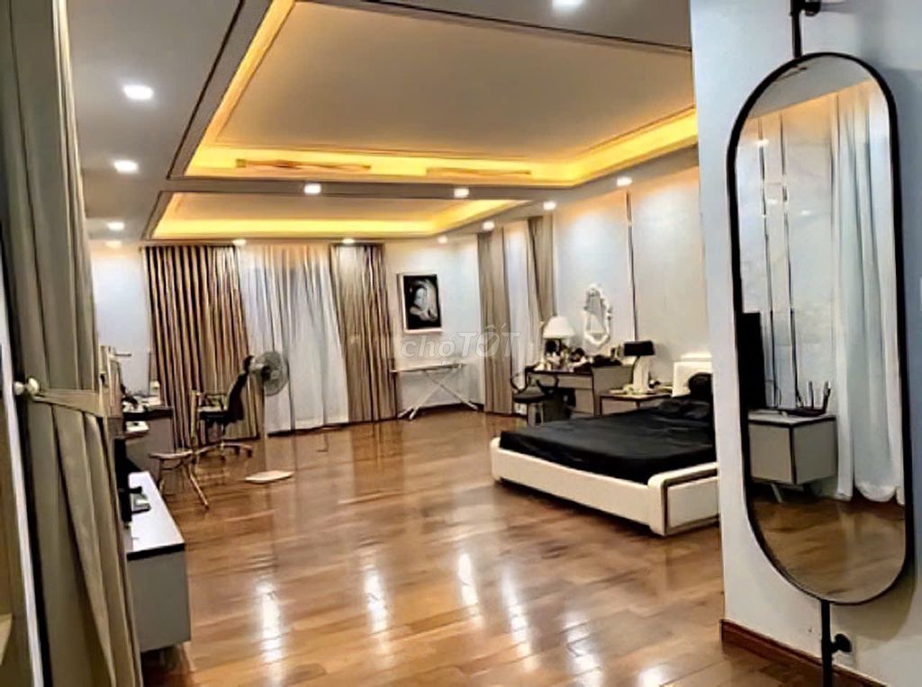 Need to rent Villa midway two-thirds ANguyễn Thế Truyện P.Tân Sơn Nhì Q.Tân Phú