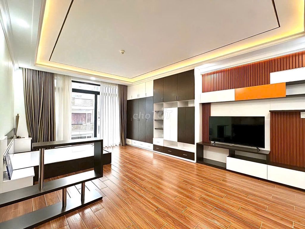 Need to rent Villa midway two-thirds ANguyễn Thế Truyện P.Tân Sơn Nhì Q.Tân Phú