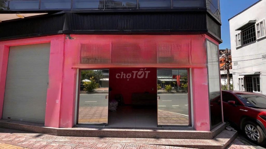 Corner of Lương Định Của, District 2. floor area: 220 meters - 1 ground 3 floors. For 48 million.