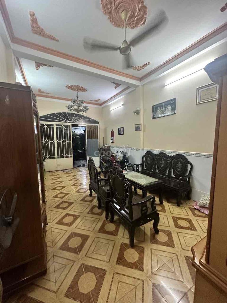 Rent the original building in 368 Tân Sơn Nhì, 4 x 21 meters, 3 bedrooms
