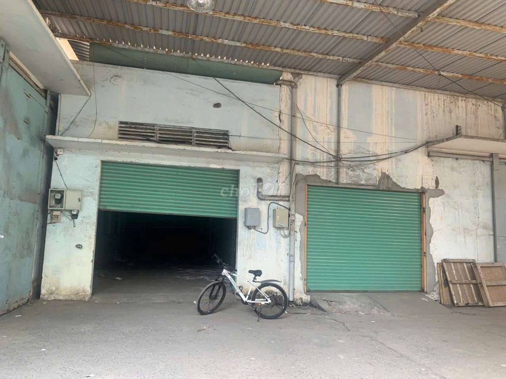 15 million_10 x20 m_t m mxq0_for rent shophouse Tân Phú