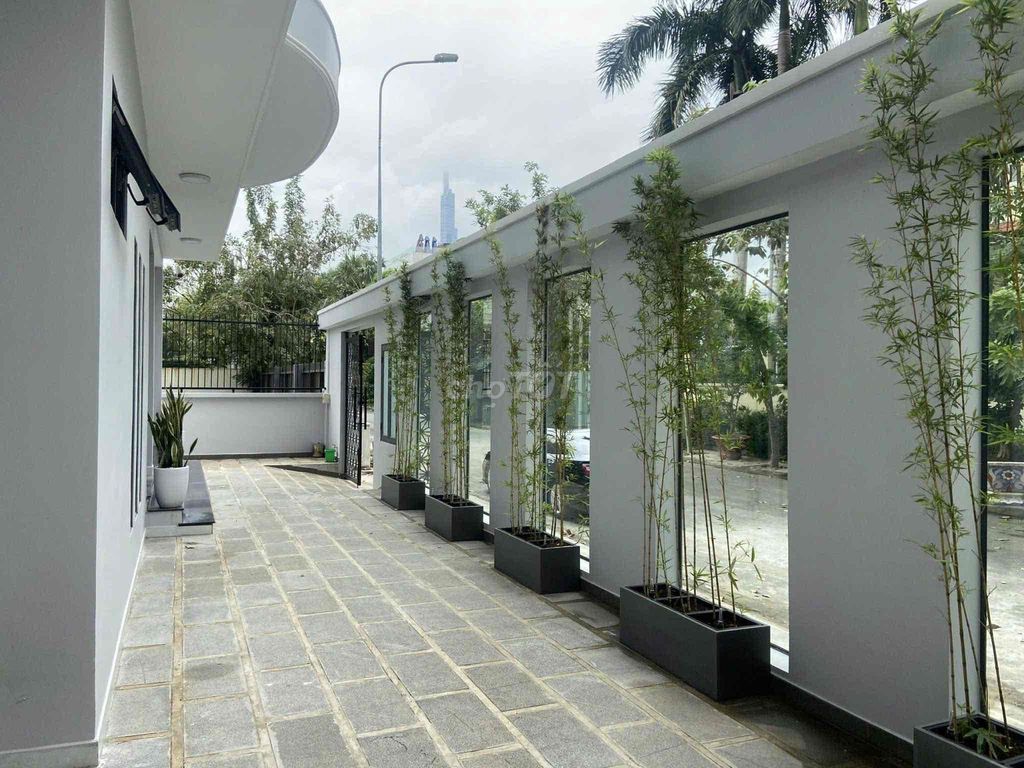 Supercress! Office or residence special, Compound just 58.5 million a month.