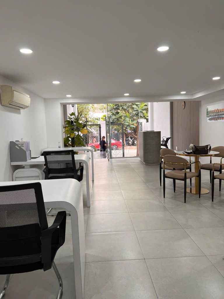 Rent a house-- vault + 3 floors-- good price at An Phú, District 2.