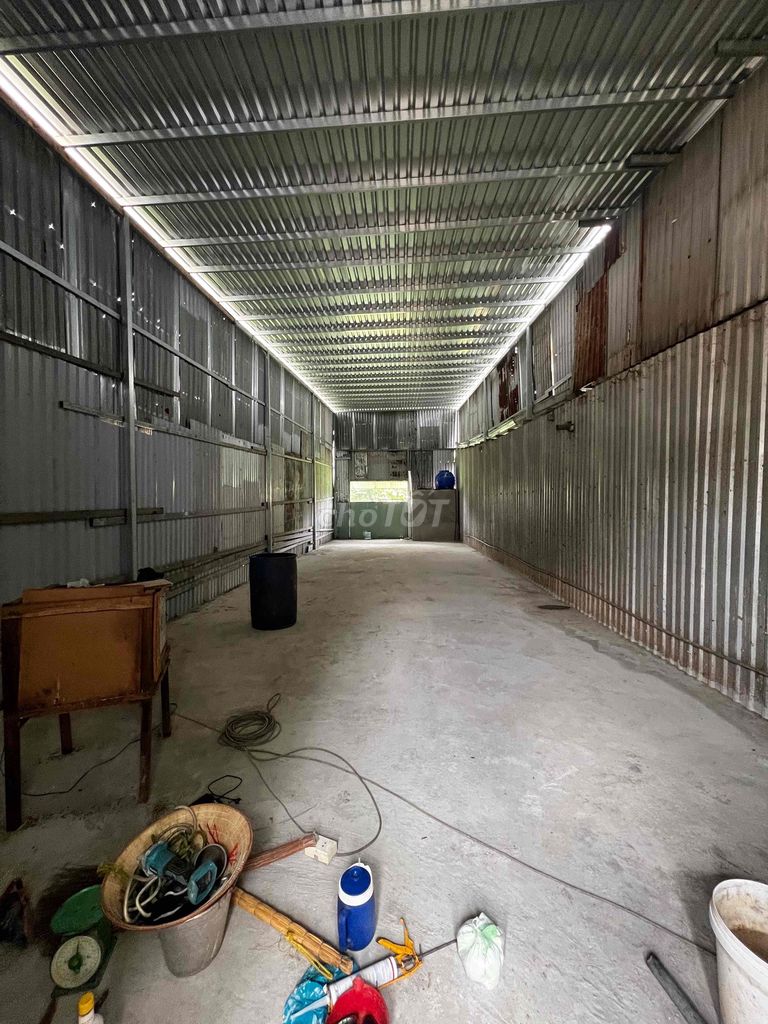 Rent out an 11th warehouse. 6 meters x 22 meters. For 8 million.