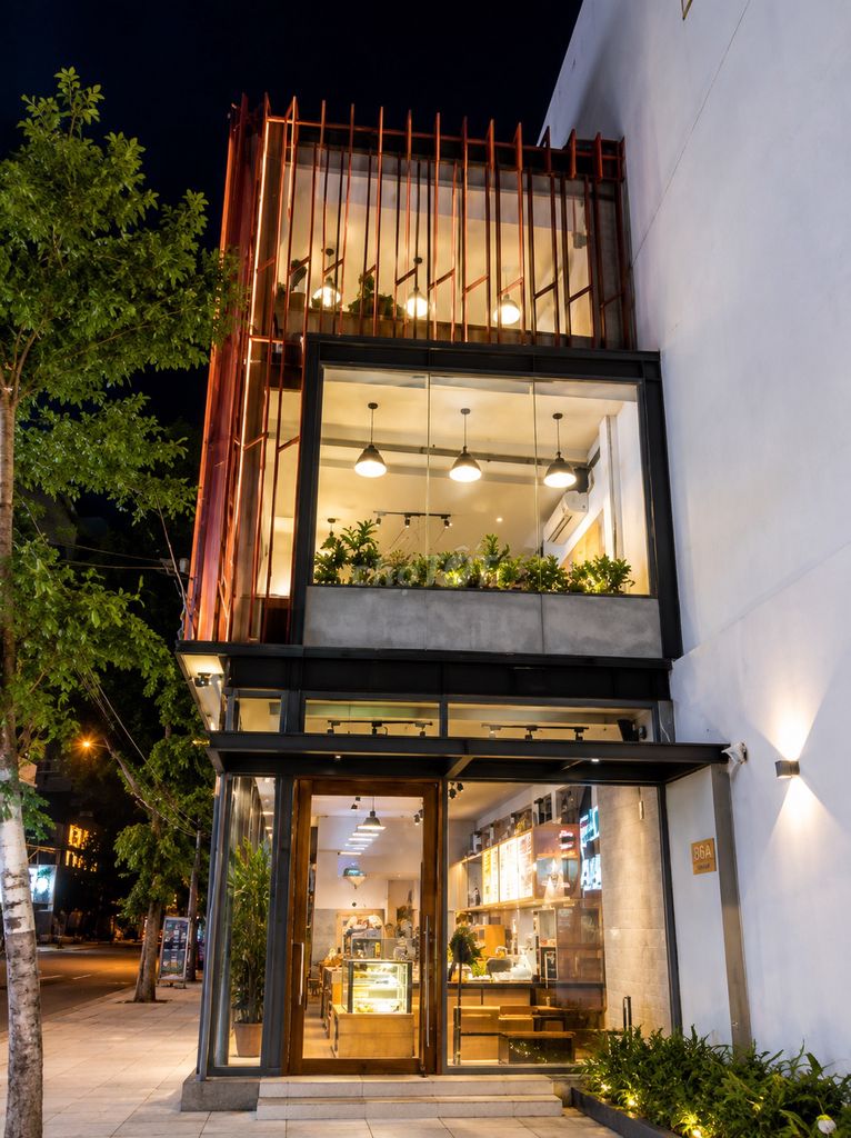 Rent the corner 2 Nguyễn Văn Thương qbt / 5x23 MM 2 floor at 55 million