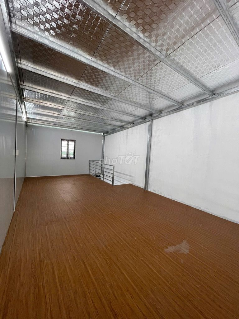 Renting 100 percent new house, C4 house, guards, four and a half meters, Đặng Thùy Trâm Road.