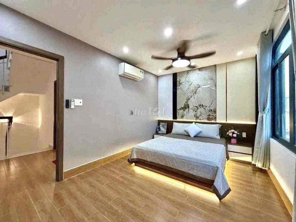 1 .10th Street Carway 1 .1 .0 4 bedrooms.4 Full Phạm Văn Chiêu 8 million toilets