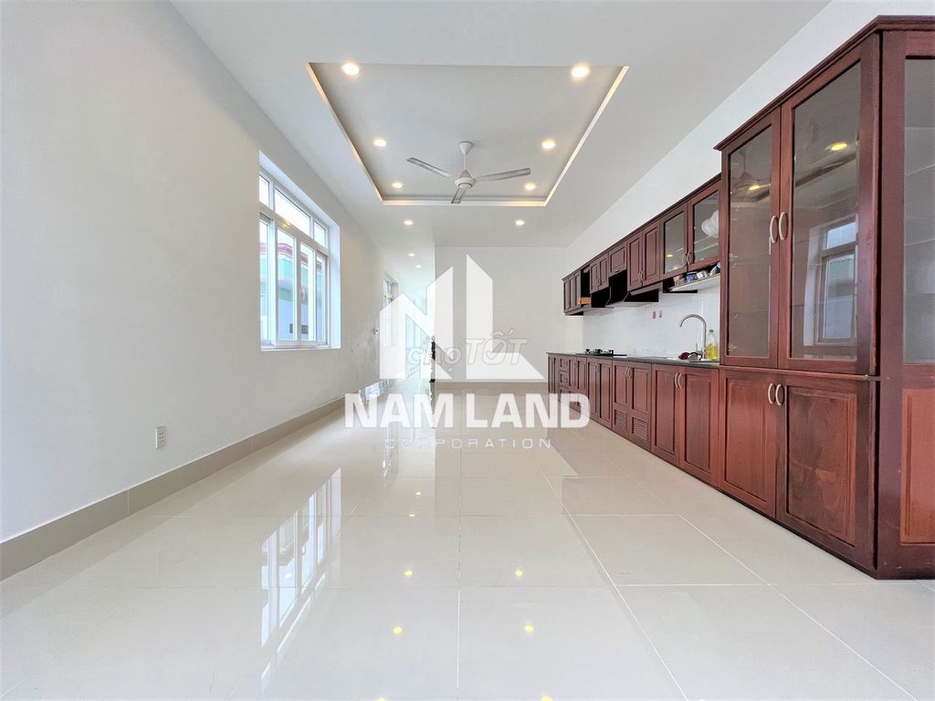 Thảo Điền Street courtyard 2 floors wide, room 2 to stay in company room