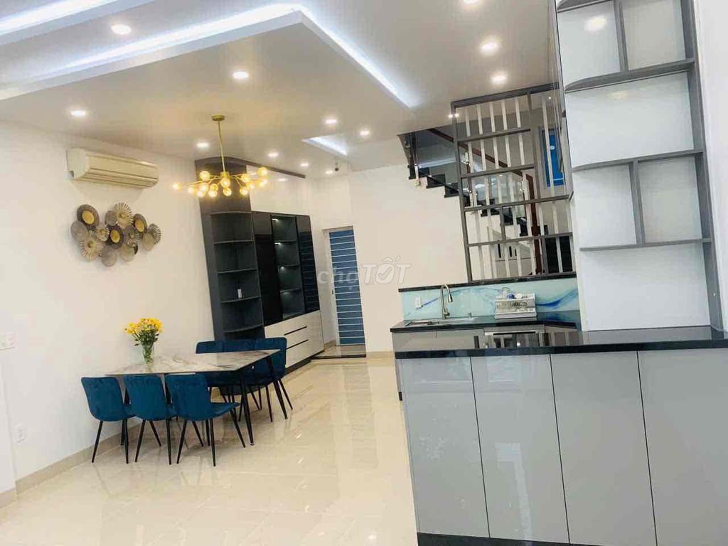 Rent a nice, full-on-five-million bedroom.