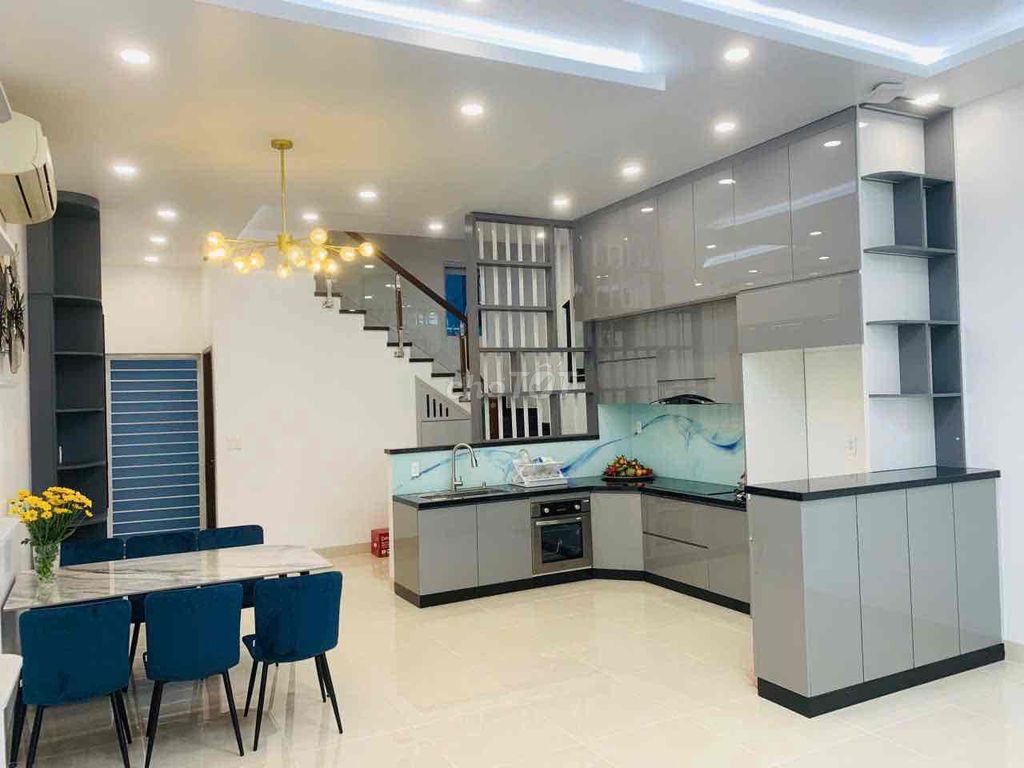 Rent a nice, full-on-five-million bedroom.