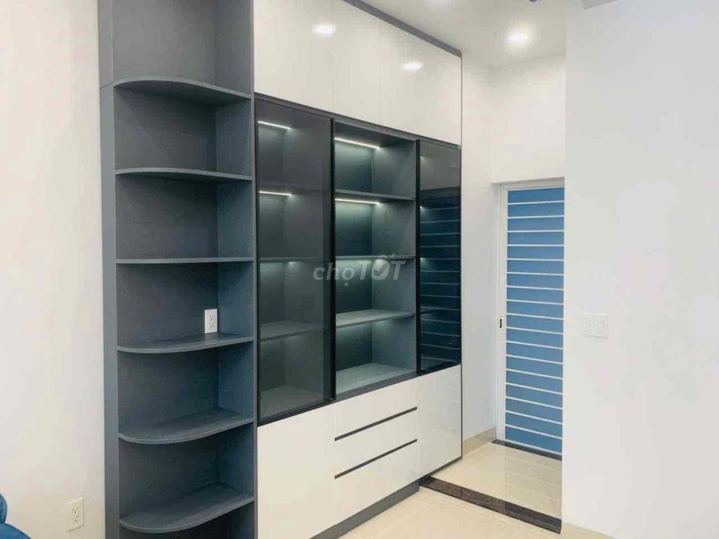 Rent a nice, full-on-five-million bedroom.