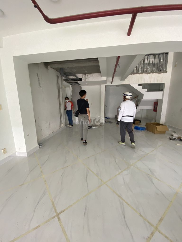 Supercress! Office building 8 x 20 is four floors clear, elevator.