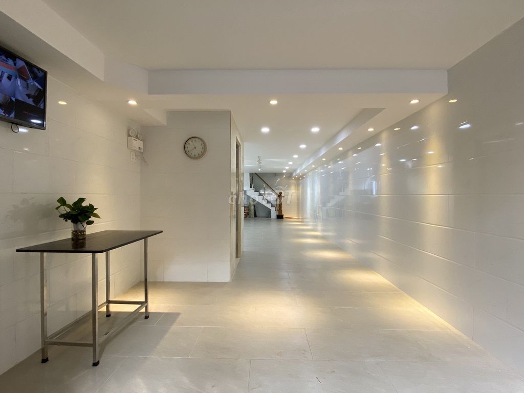 The cash house is Trần Lựu, 4 x 20 meters of 3rd floor bedroom 5th floor, New Light