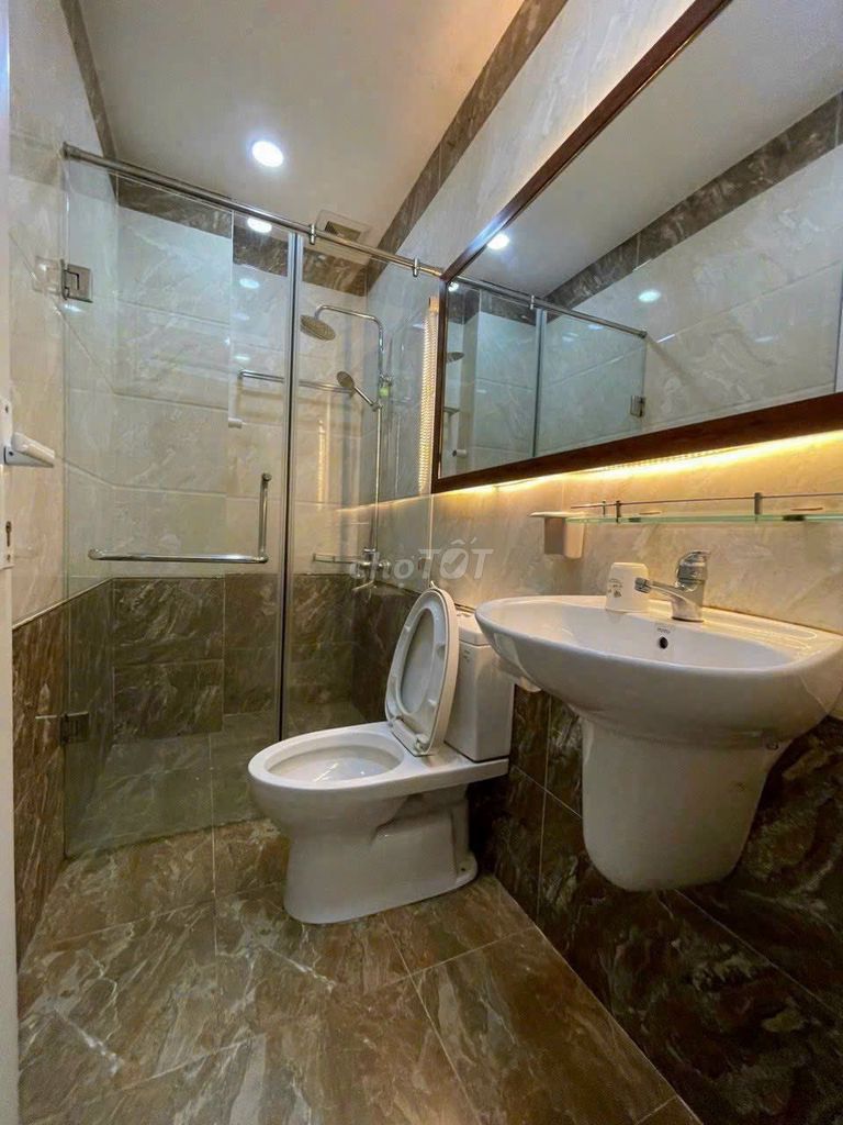 Need to rent cash houses 250 A Qq11111 QTân Bình
