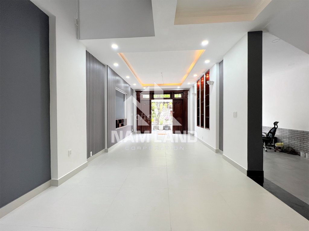 The luxury villa - the level right in the middle of An Khánh District 2.