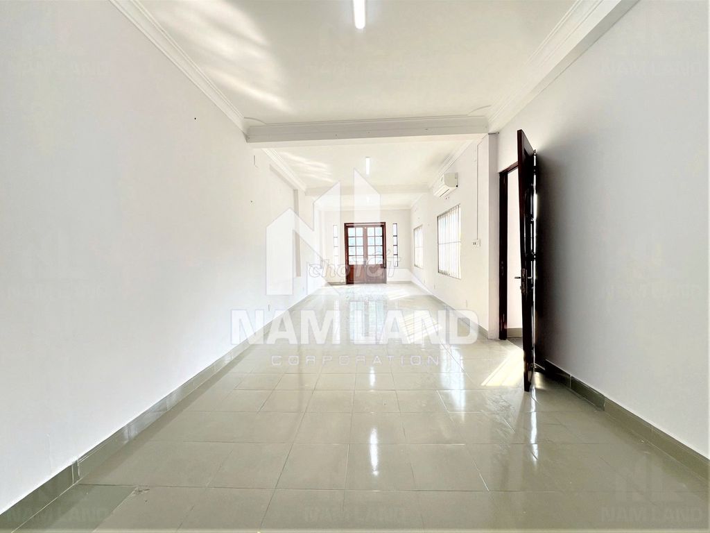 Free designer, 3th floor ground garage, 5th floor office, office.