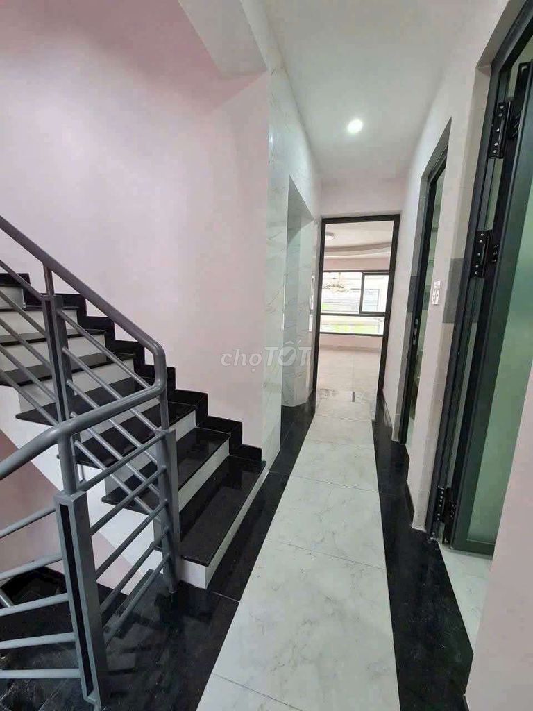 We've got 1 .1 .1.2 floors - an elevator - 28 million