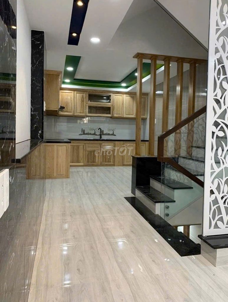 Need to rent an alley house 377.6 A Lê Văn Sỹ-7*1 Q.Tân Bình
