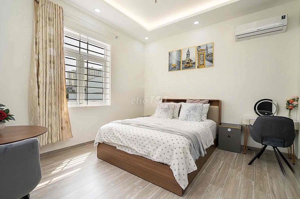 Renting Nguyễn Gia Trí, Bình Thạnh